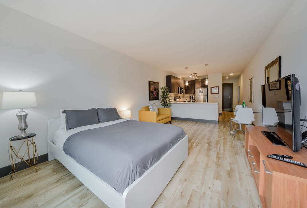 Belltown Waterfront Suites by Barsala - photo 16