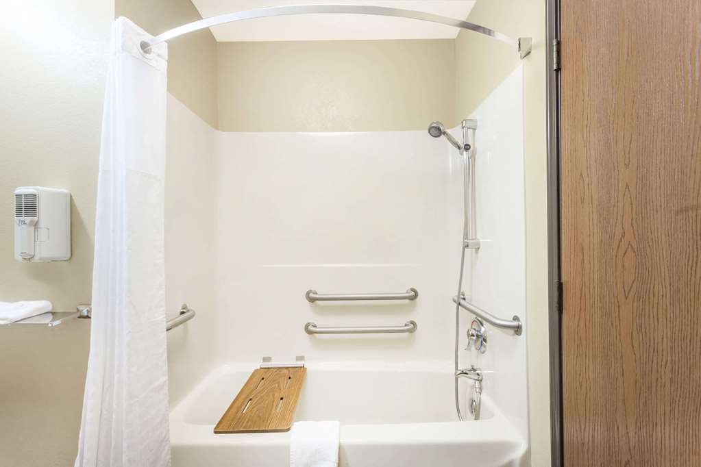 Super 8 by Wyndham Eddyville Kuttawa - photo 10