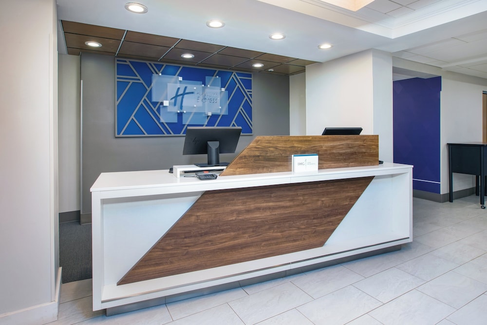 Holiday Inn Express Sault Ste. Marie by IHG - photo 50