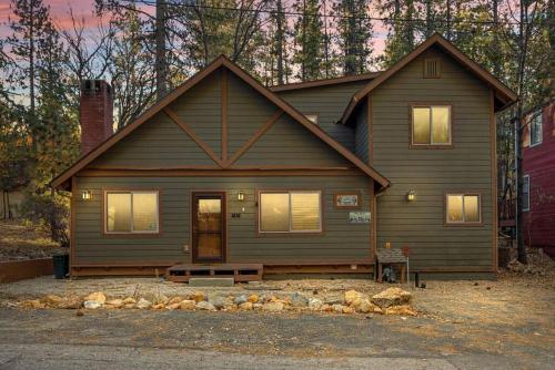 The Great Escape — 4-Star Luxury Hotel in Big Bear Lake, United States