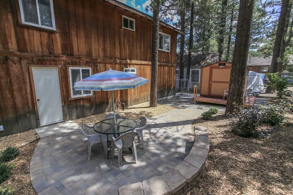 Bearly Rustic — Big Bear City — photo 3