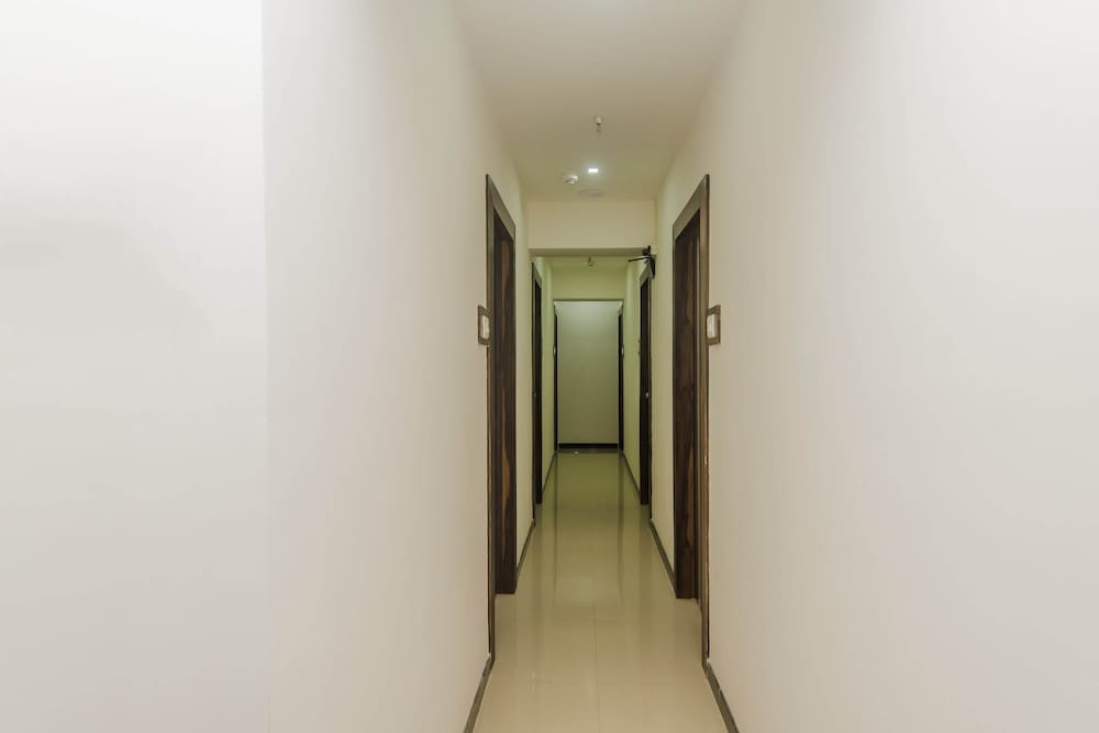 Oyo 13511 Hotel Gems in Navi Mumbai, India