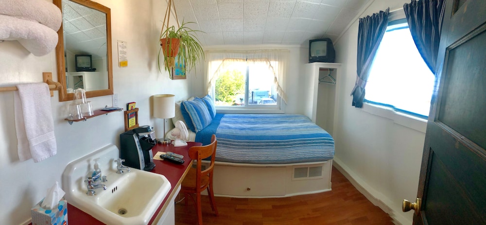Driftwood Inn and Seaside Lodges - photo 17