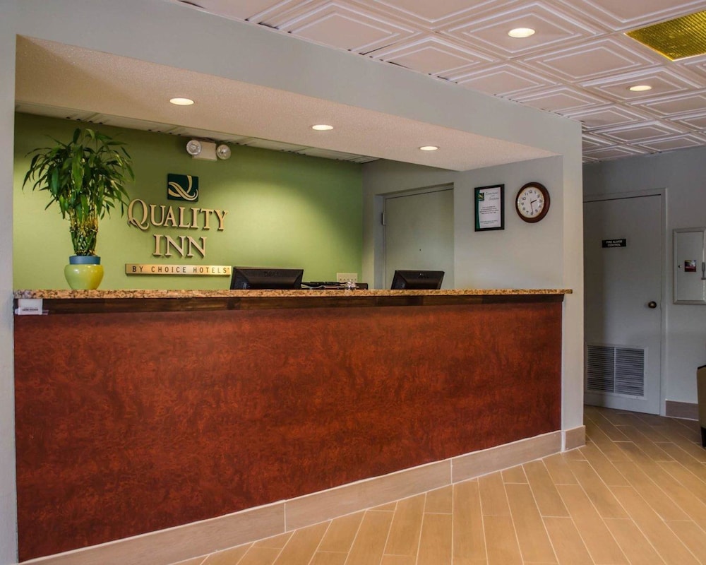 Days Inn by Wyndham Eglin AFB - photo 4