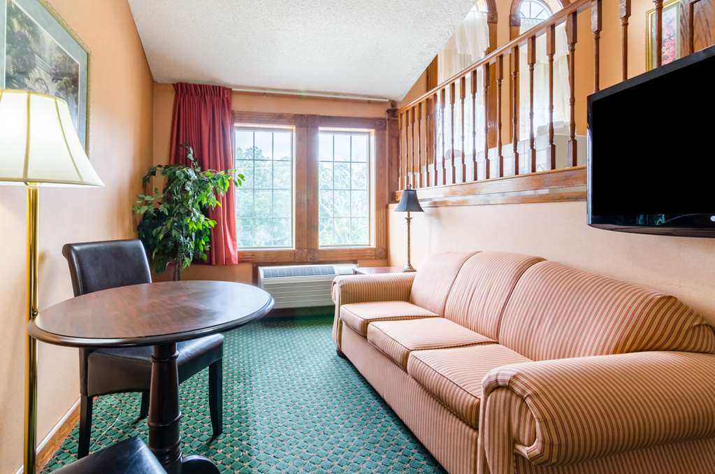 Quality Inn Eureka Springs South - photo 61