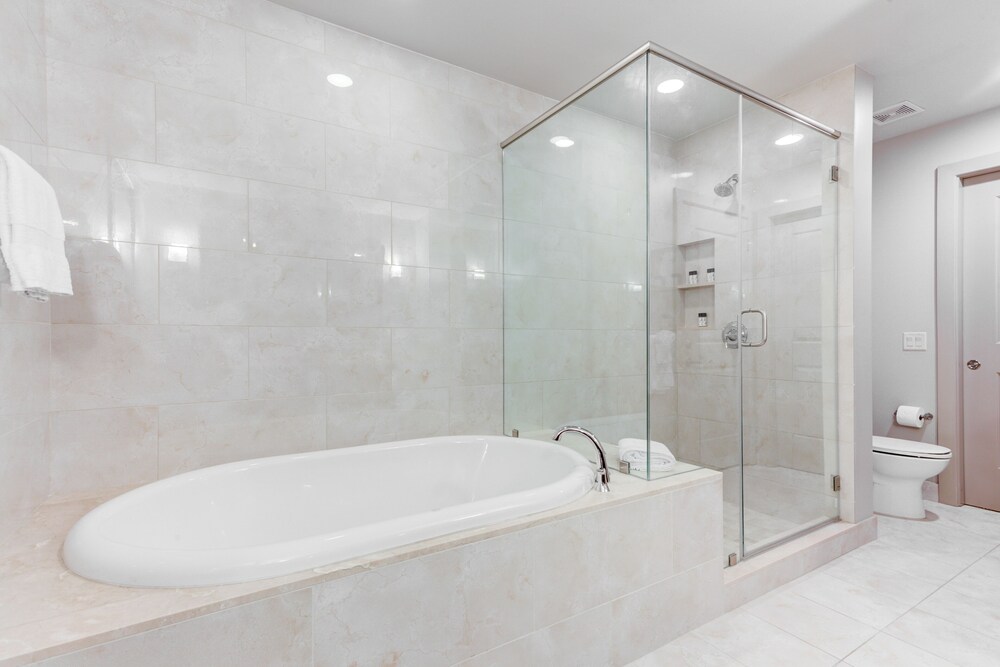 Domio Downtown Spacious 2BR 10 Min to Bbva Compass Soccer Stadium Houston - photo 20