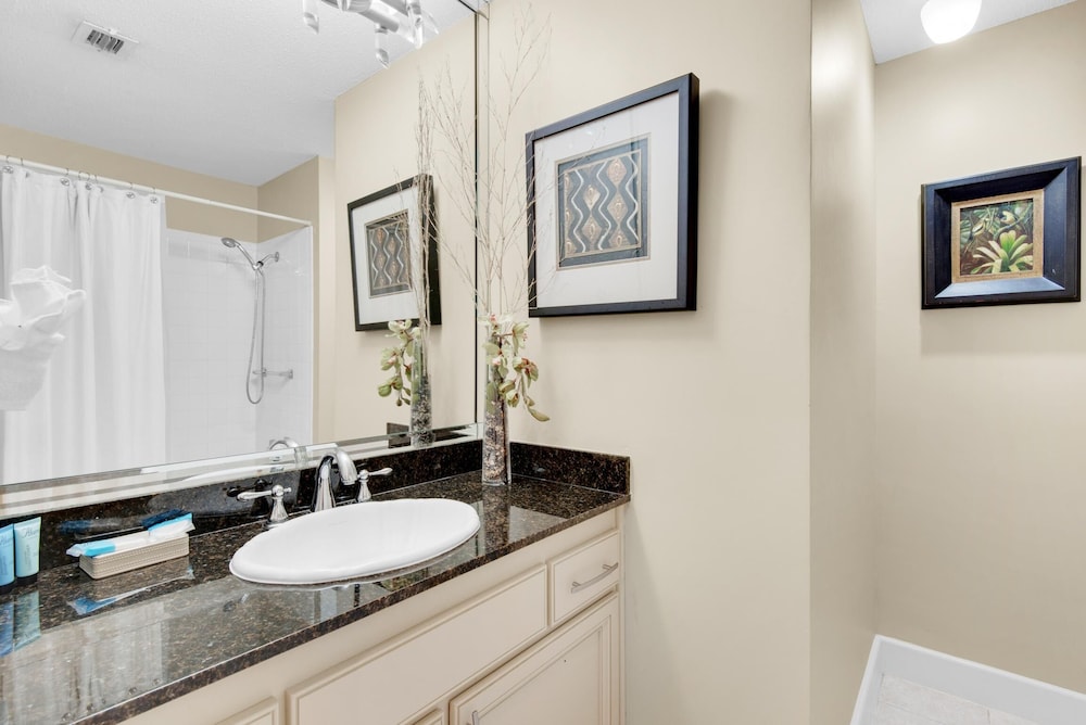 Shoreline Towers Townhouse 4 1 - photo 18