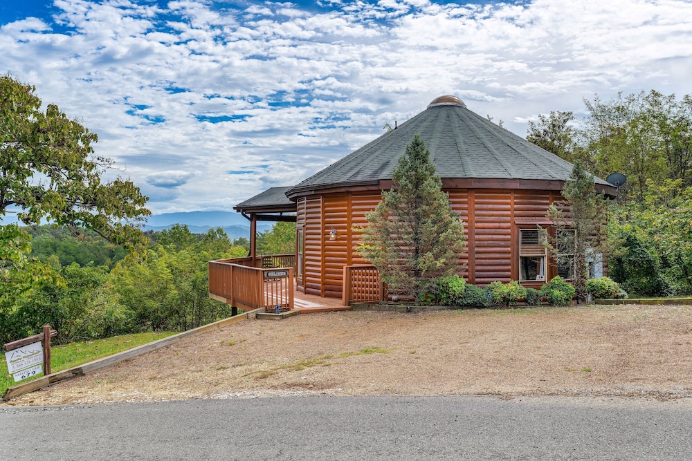 Heavenly View — 4-Star Luxury Hotel in Sevierville, United States