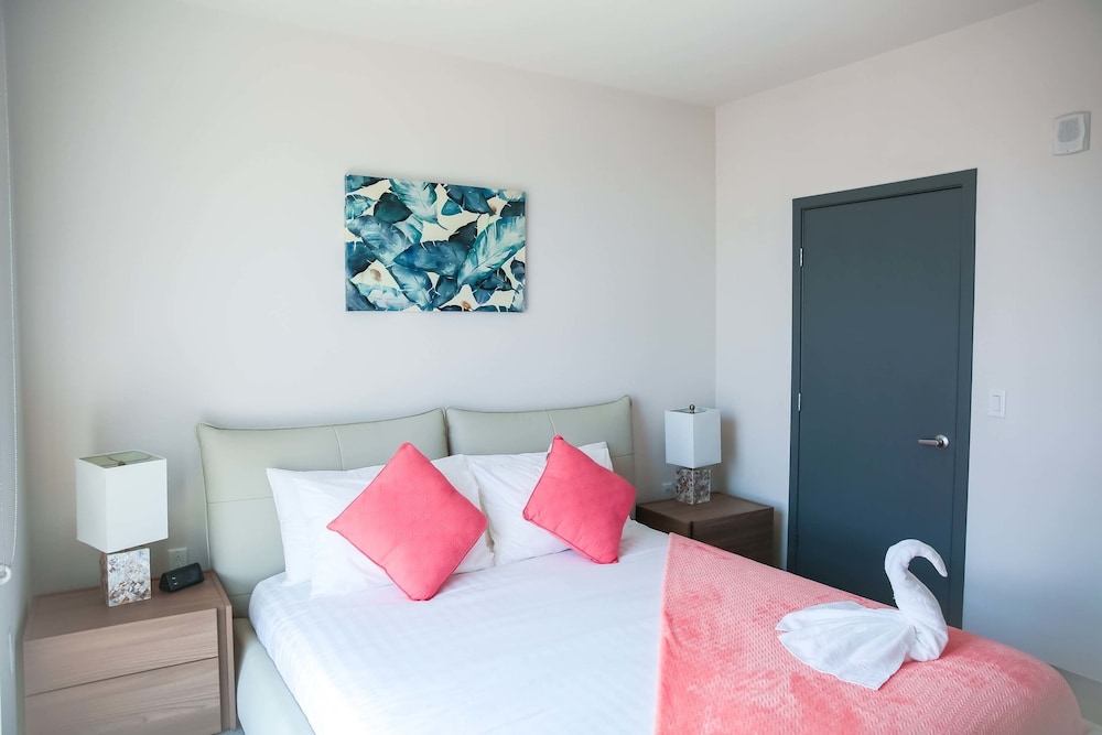 Fully Furnished Suites near Little Tokyo - photo 10