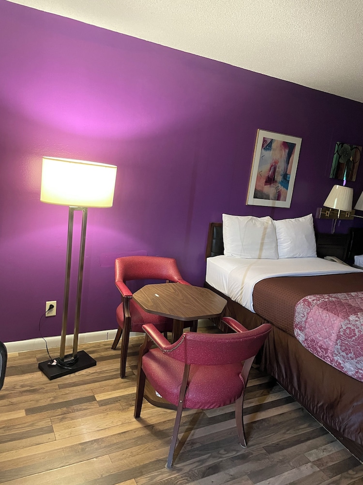 Budget Host Inn Greenup - photo 59