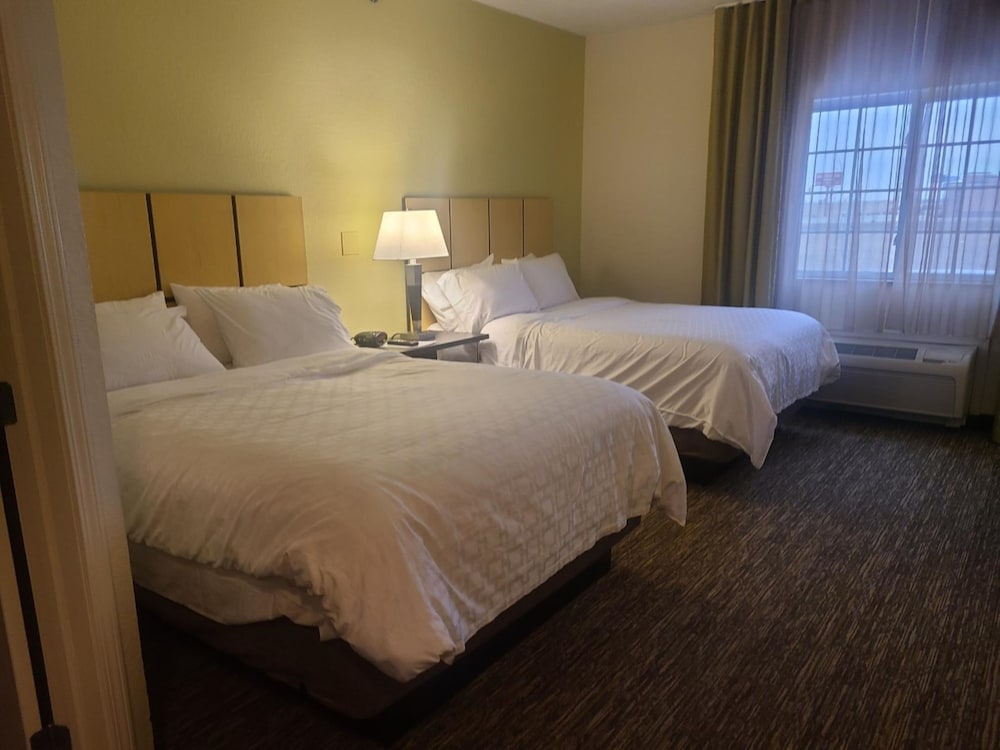 Candlewood Suites Bismarck by IHG - photo 16