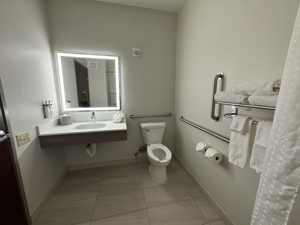 Holiday Inn Express Hotel & Suites St. Paul Woodbury by IHG - photo 58