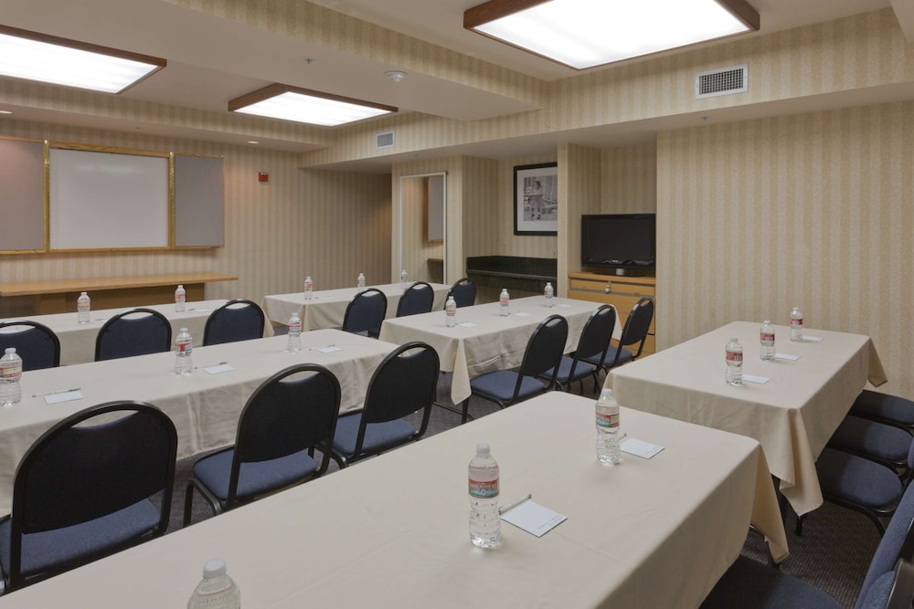 Hampton Inn Las Vegas Summerlin - photo 31