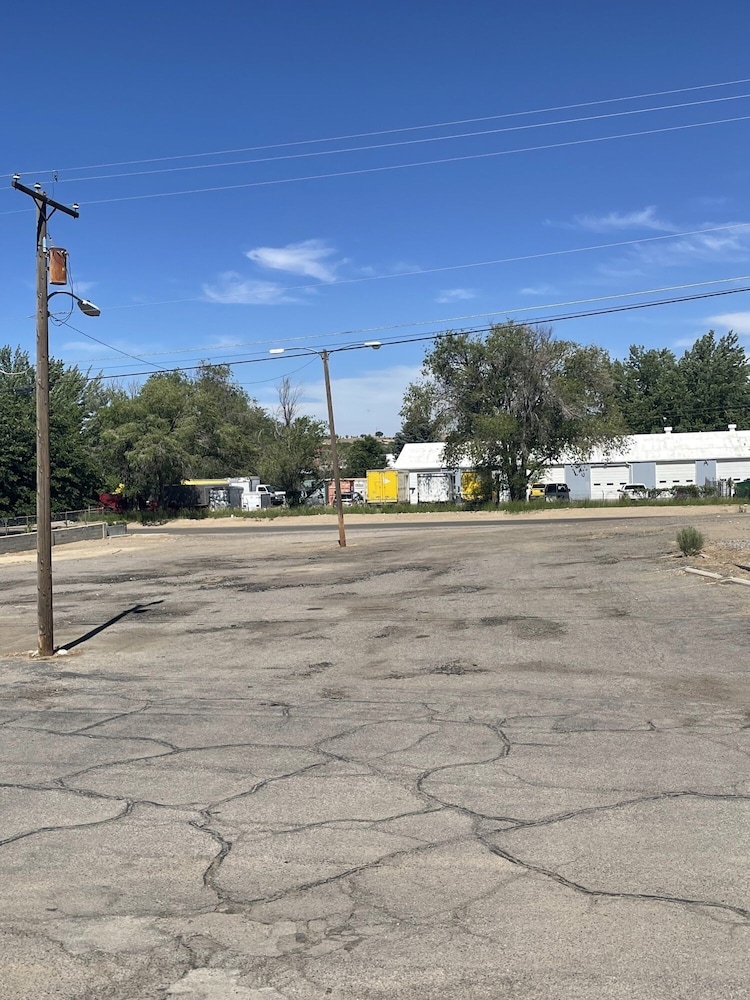 Travelodge by Wyndham Farmington Hwy 64 - photo 39