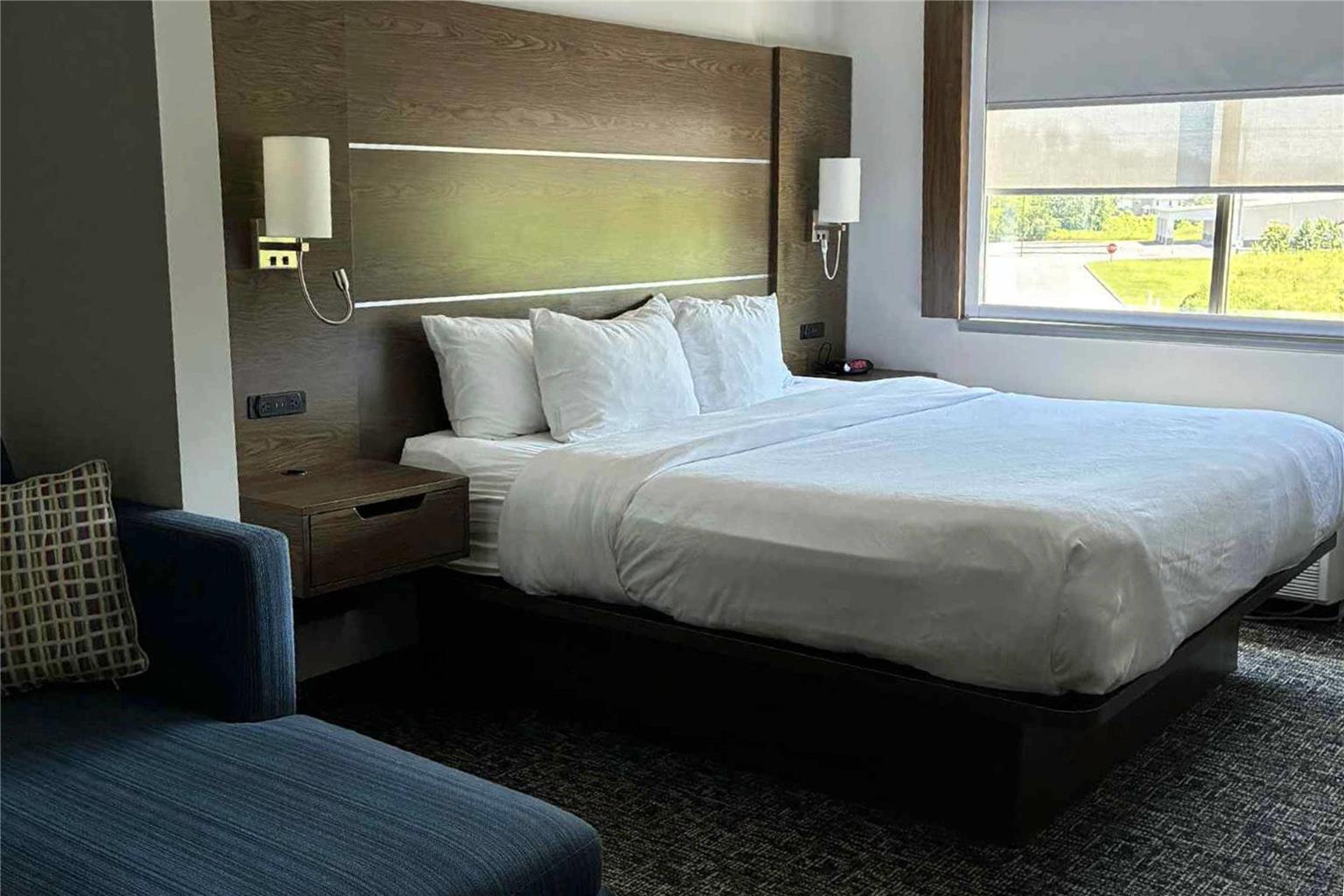 Comfort Inn and Suites Near Lake Guntersville - photo 33