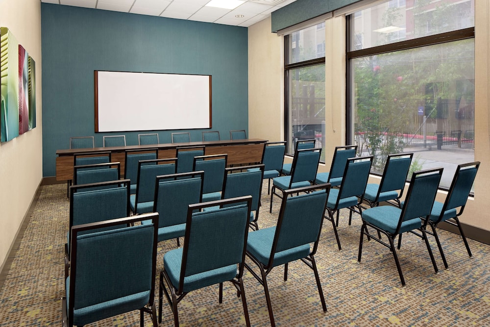 Hampton Inn & Suites Houston Medical Center NRG Park - photo 40
