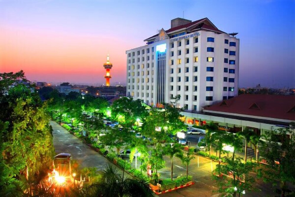 Khumsuphan Hotel in Suphan Buri, Thailand