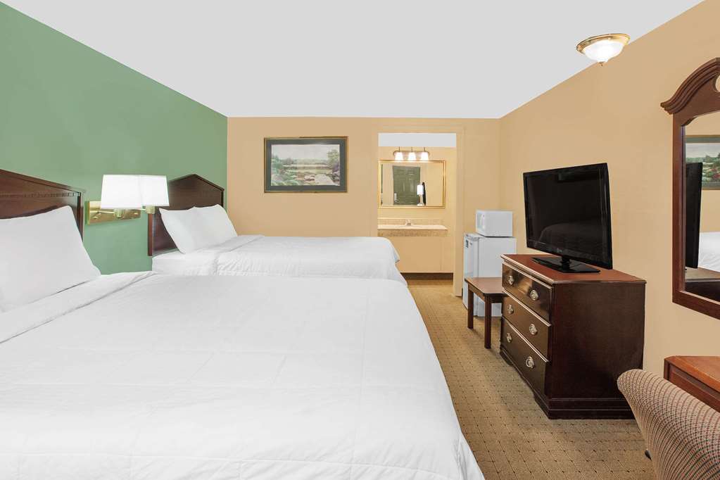 Knights Inn Battle Creek - photo 6