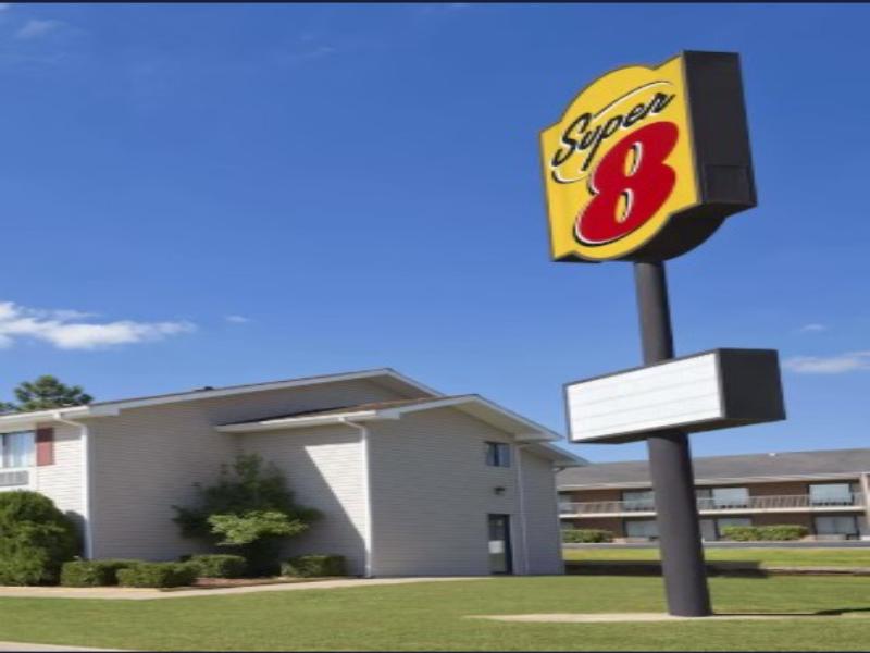 Super 8 by Wyndham Batesville — hotel in Batesville