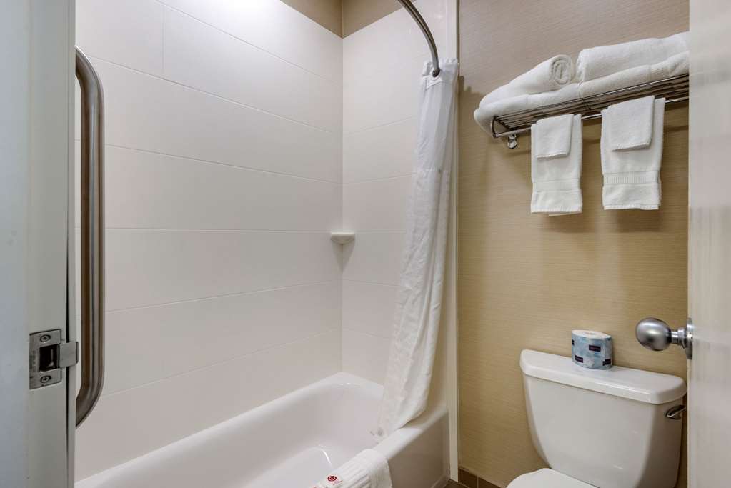 Comfort Inn Ellsworth Bar Harbor - photo 21