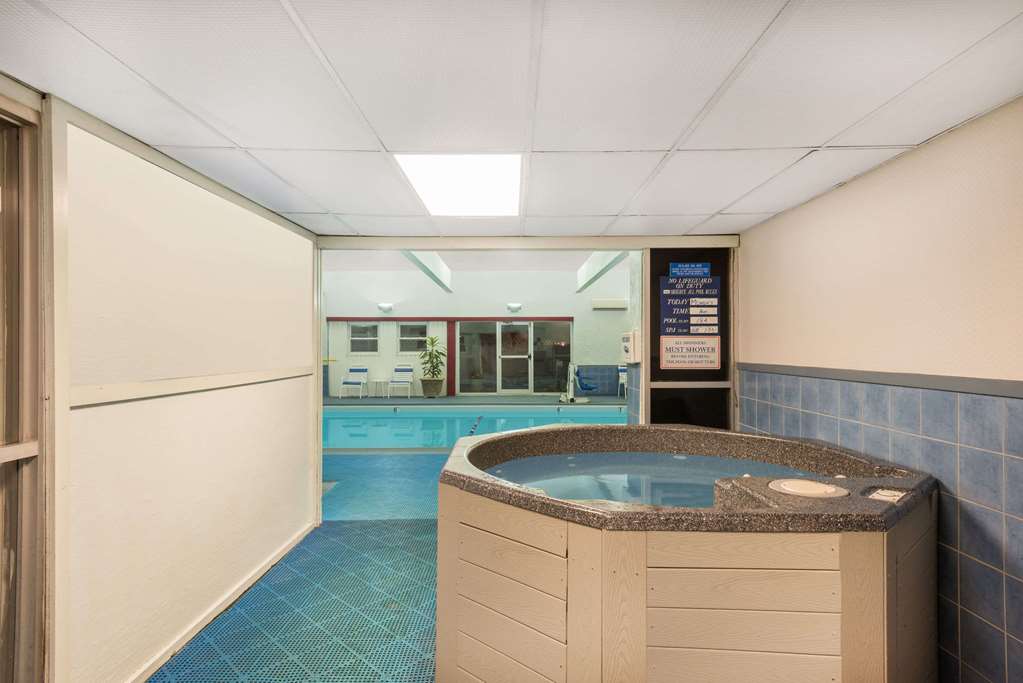 Ramada Plaza by Wyndham Portland - photo 2