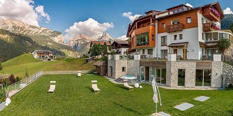 Hotel Chalet Dlaces in Selva, Italy