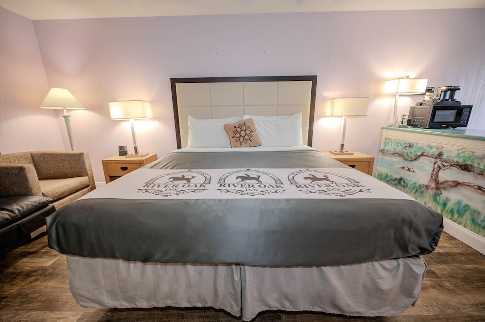 River Oak Inn - photo 13