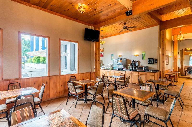 Quaint Inn &Suites - photo 34