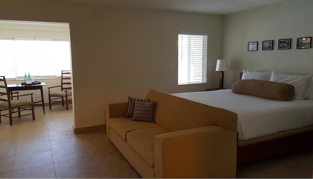 Le Cabanon Motel - photo 15