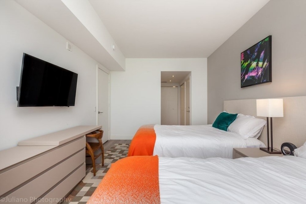 Hyde Beach Luxury resort 2 Bedroom Condo by RedAwning - photo 8
