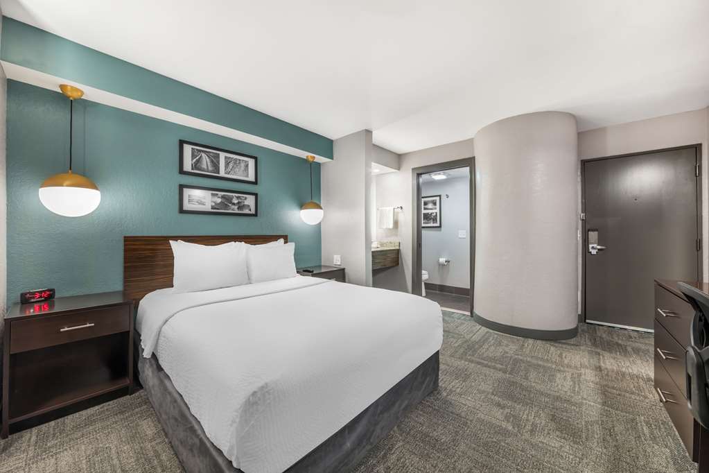 Sleep Inn Miami International Airport - photo 32