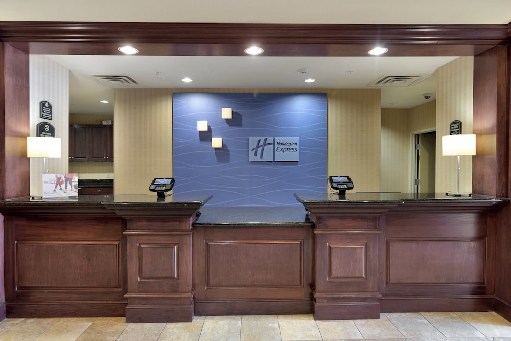 Holiday Inn Express Hotel & Suites DFW West Hurst by IHG - photo 45