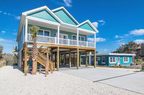 Sandy Noses in Oak Island, United States