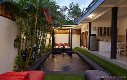 Massive 6 bedroom Villa with 2 Pools — 4-Star Luxury Hotel in Seminyak, Indonesia