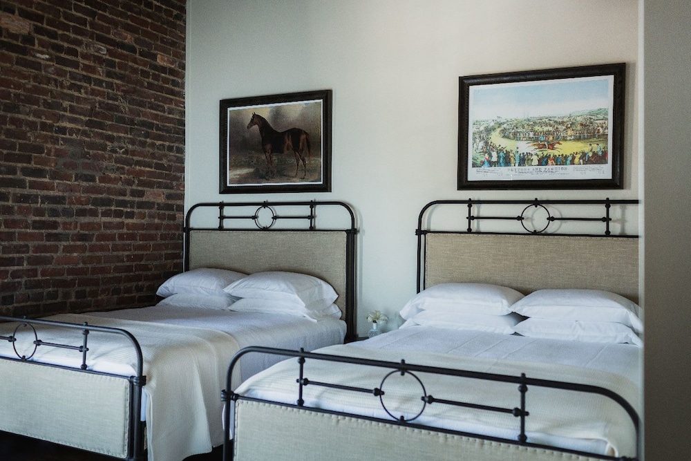 GunRunner Boutique Hotel - photo 25