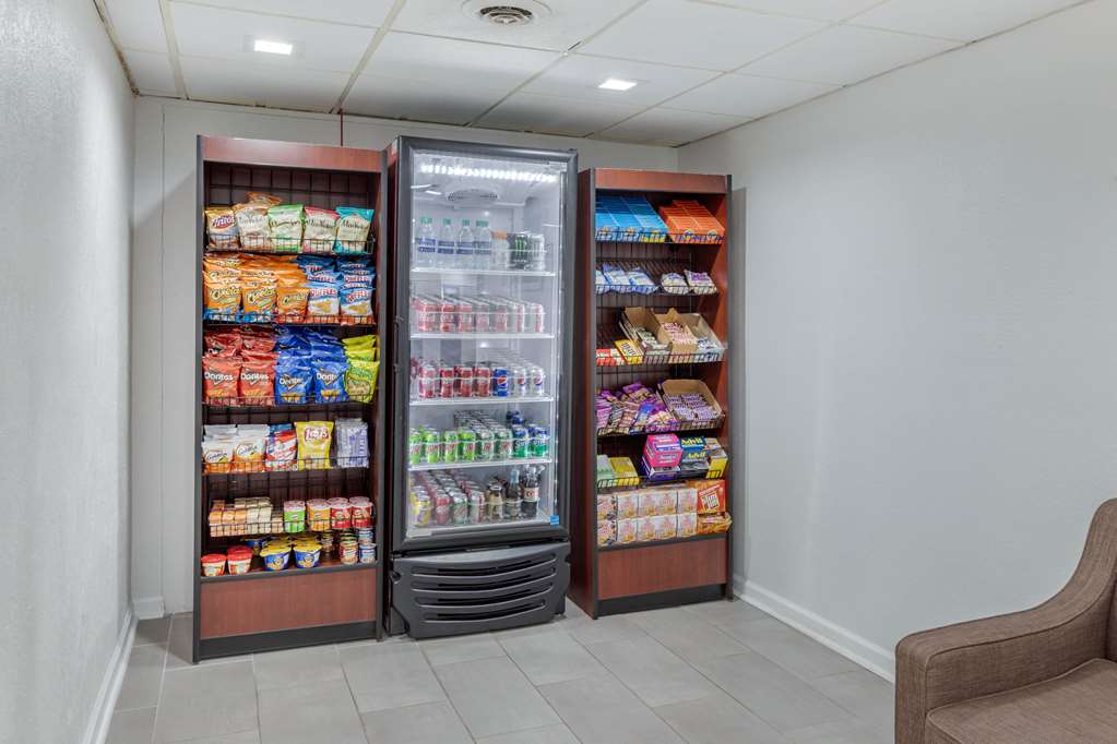 Suburban Extended Stay Hotel At The University - photo 30