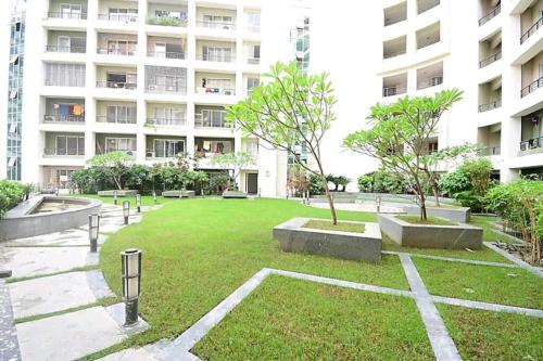 Elegant Xanadu Studio Pool Airport CC2 Mall — 4-Star Luxury Hotel in Kolkata, India