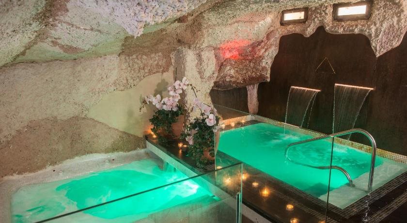 Spa La Cueva Del Agua — Hita