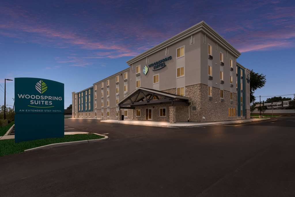 Woodspring Suites Philadelphia Northeast - photo 35