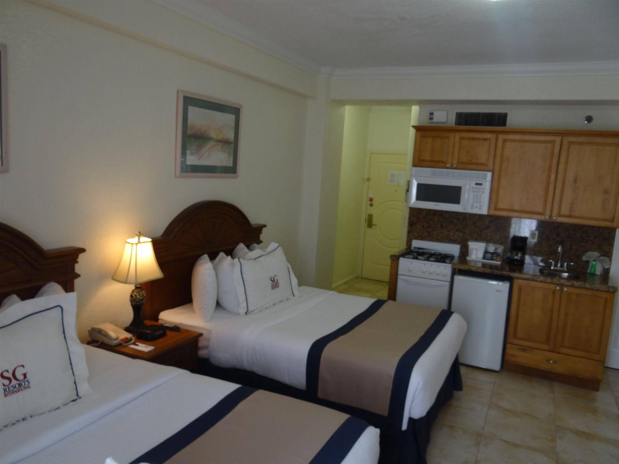 The Hollywood Beach Resort by RevMBE Consulting - photo 30