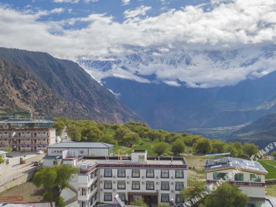 Jimei - carbon neutral hotel in Mainling