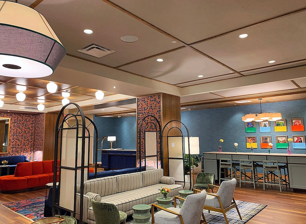The Bradley Hotel - photo 4
