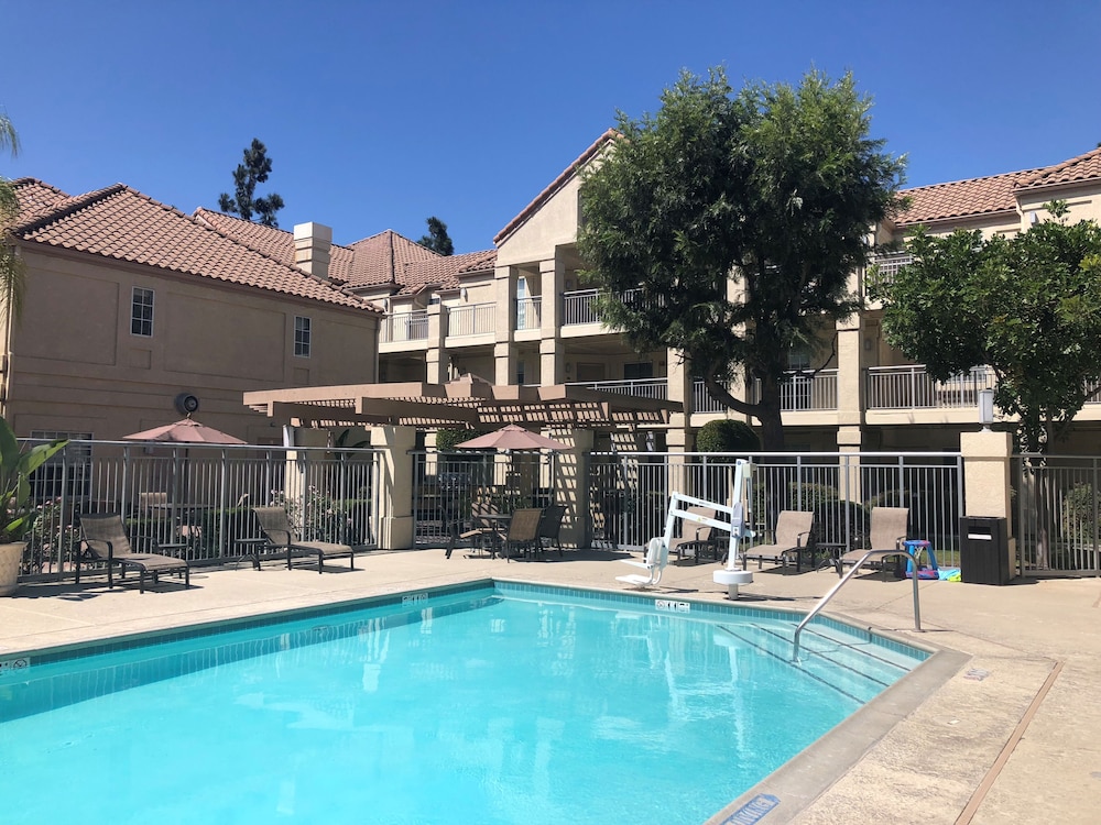 Hyatt House Lax Manhattan Beach 4125929 — El Segundo