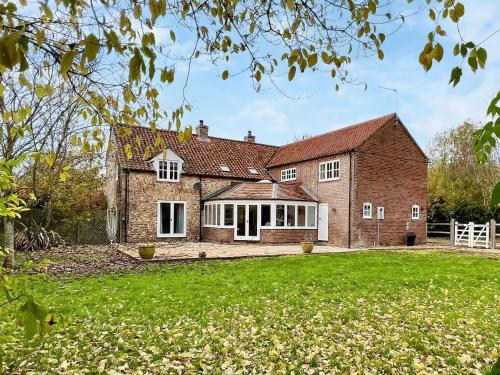 Sandy Toes Cottage — 4-Star Luxury Hotel in King's Lynn, United Kingdom