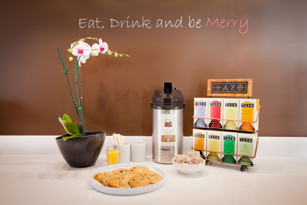 Menlo Park Inn - photo 20