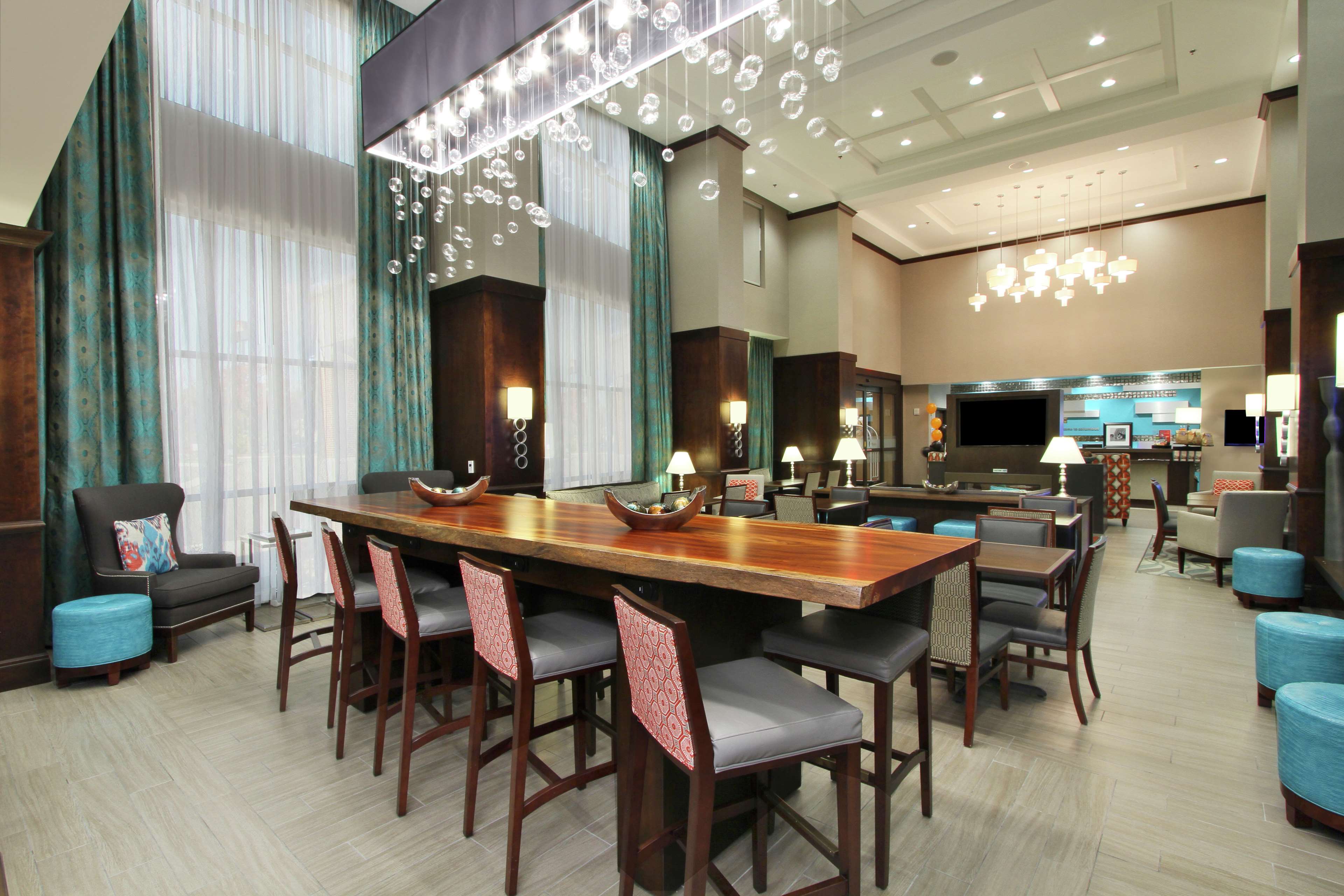 Hampton Inn & Suites Columbus University Area - photo 11