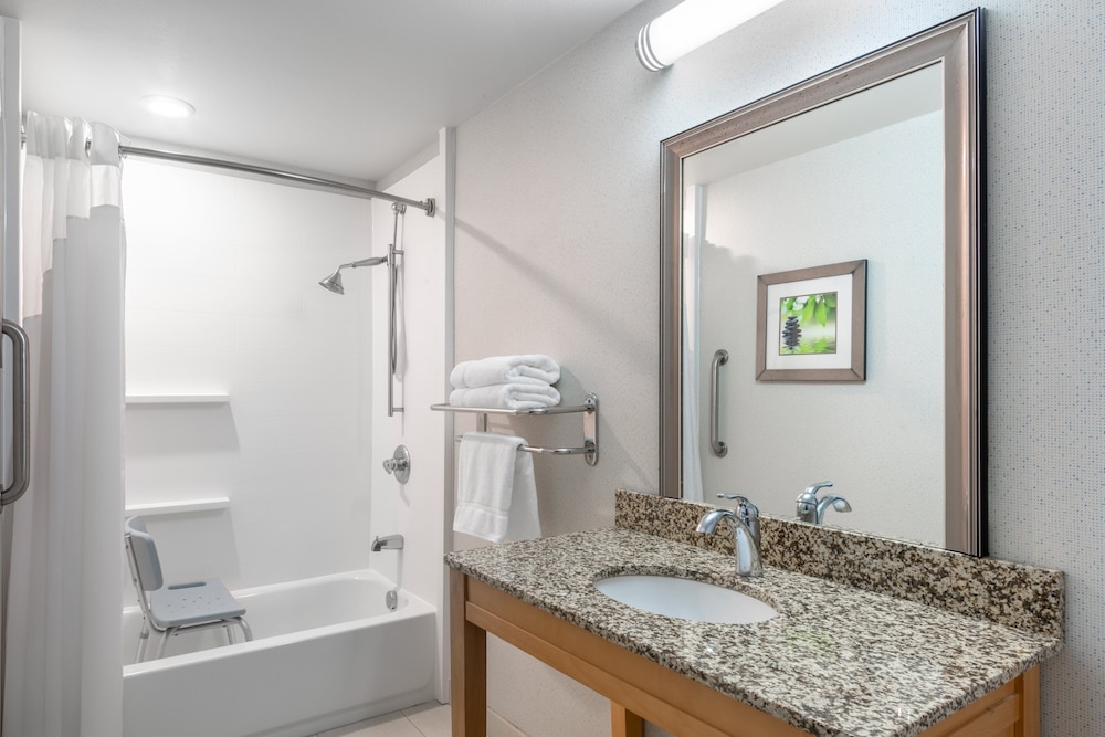 Holiday Inn Express & Suites Wheat Ridge Denver West - photo 31