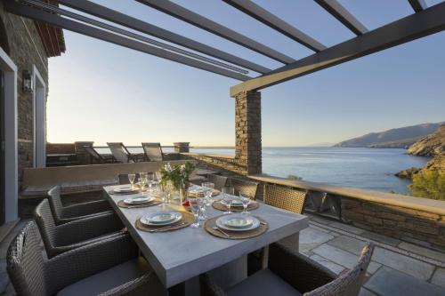 Seaview Beach House by Andros Villas Collection — 4-Star Luxury Hotel in Andros, Greece