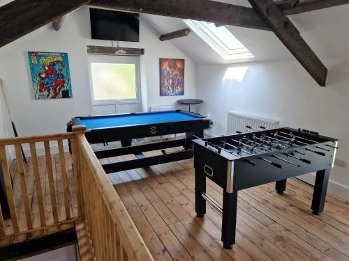 Snowdon House 8 bedrooms sleep 16 close to Blackrock Sand — 4-Star Luxury Hotel in Porthmadog, United Kingdom