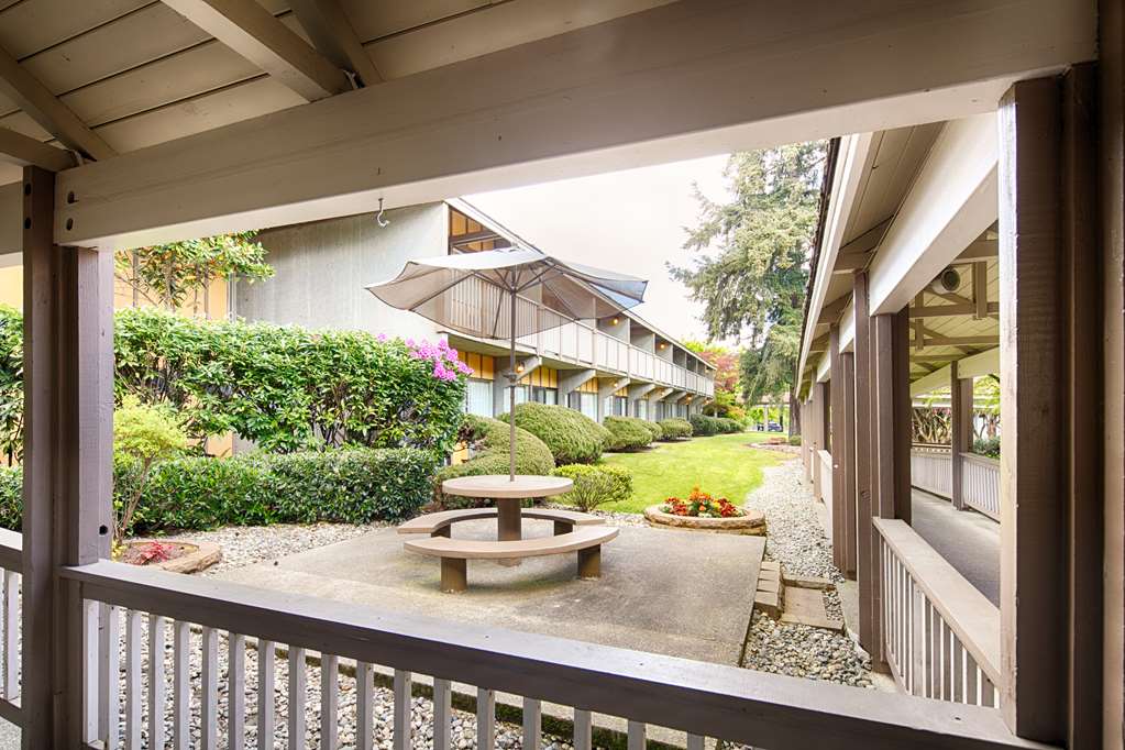 Red Lion Hotel Bellevue - photo 7